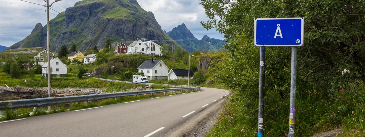 Vegskilt med teksten Å