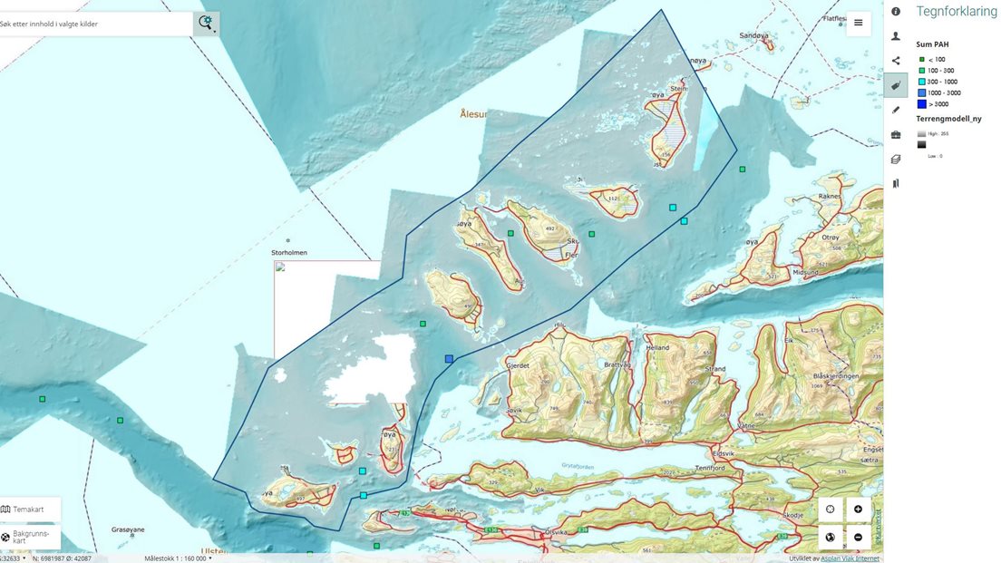 Kart viser summerte nivåer av den organiske miljøgiften PAH i overflatesedimenter i på sjøbunnen i Ålesund og Giske.