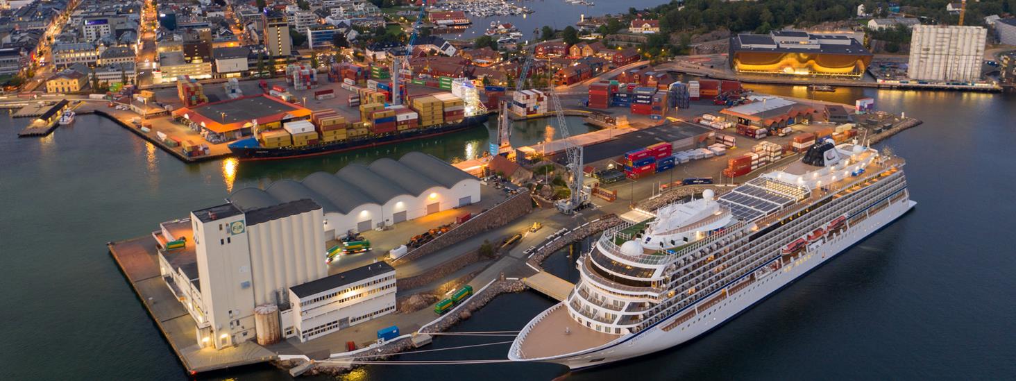 Flyfoto av Kristiansand havn. Foto: Trygve Emil Tønnesen