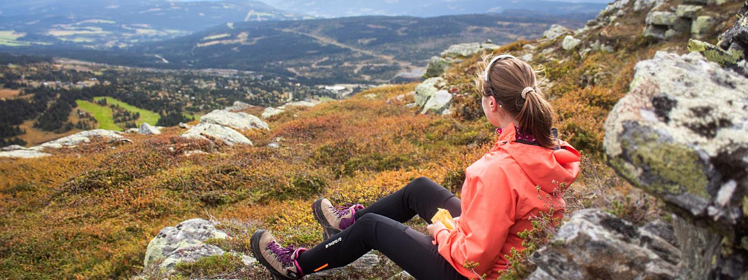 Jente på fjelltur Skeikampen